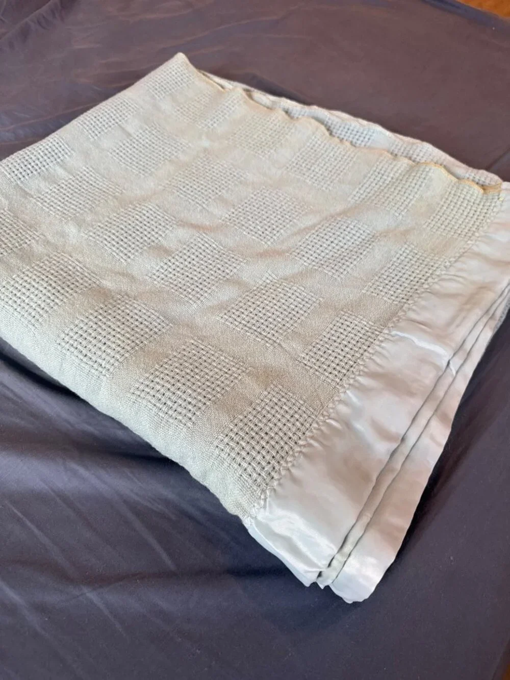 Faribo made from